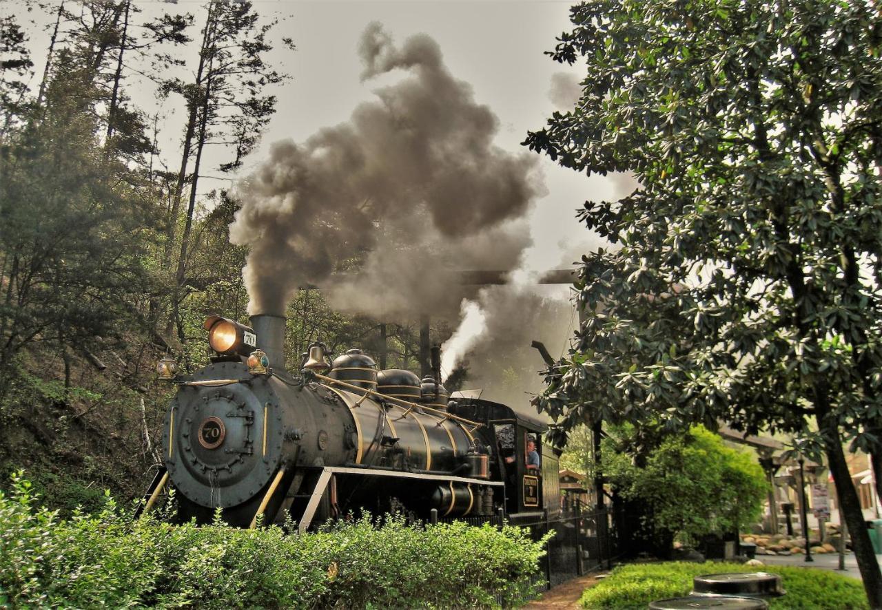 Bear Den, Hot Tub, 1089 Of Free Attraction Tickets For Each Paid Day, Dollywood And More! سيفيرفيل المظهر الخارجي الصورة