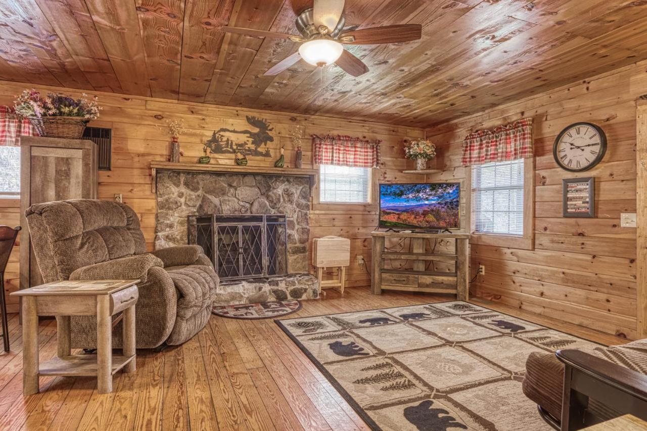 Bear Den, Hot Tub, 1089 Of Free Attraction Tickets For Each Paid Day, Dollywood And More! سيفيرفيل المظهر الخارجي الصورة